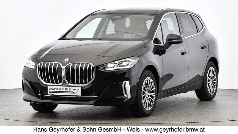 Saphirschwarz metallic Gebraucht 2024 BMW 218 Active Tourer Luxury Line Van / Kleinbus | € 35.980 (Fairer Preis) - Bild 1/1