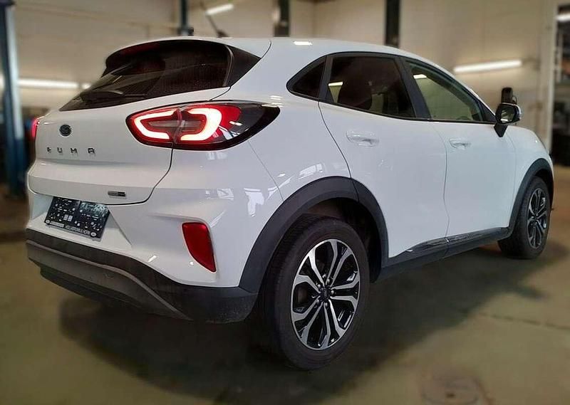Gebraucht Ford Puma Titanium 125 PS (91 kW) 2021 Weiß SUV