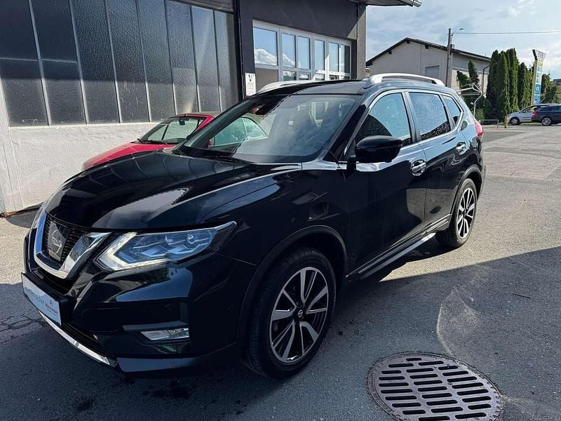 Schwarz Gebraucht 2018 Nissan X-Trail Tekna SUV | € 18.490 (Fairer Preis) - Bild 1/4
