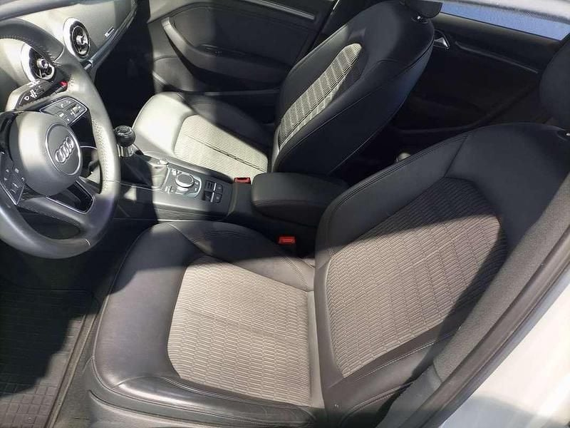 Gebraucht Audi A3 Design 116 PS (85 kW) 2020 Weiss  normal Limousine