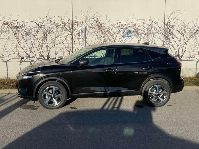 Gebraucht Nissan Qashqai N-Connecta 158 PS (116 kW) 2023 Schwarz SUV
