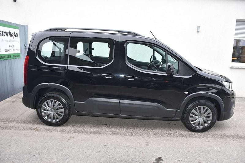 Gebraucht Peugeot Rifter Allure 110 PS (80 kW) 2023 Schwarz Van / Kleinbus