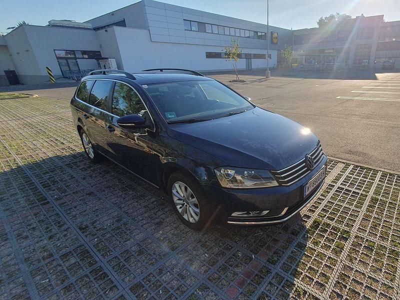 Gebraucht VW Passat 105 PS (77 kW) 2012 Blau Kombi