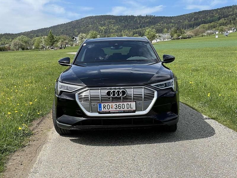 Gebraucht Audi e-tron Business 230 kW (313 PS) 2021 Schwarz SUV