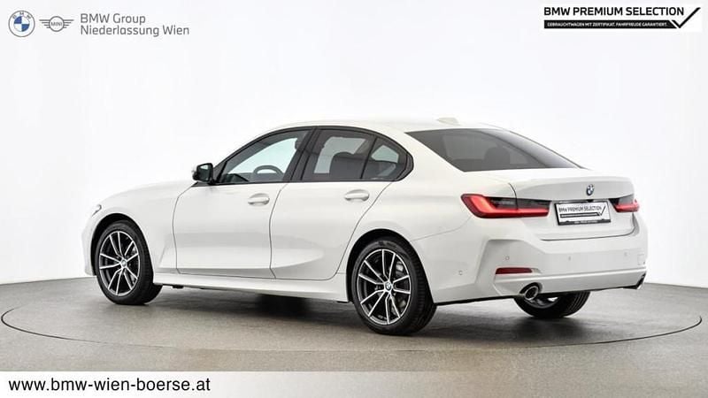 Gebraucht BMW 318 Efficient Dynamics 150 PS (110 kW) 2024 Weiß Limousine