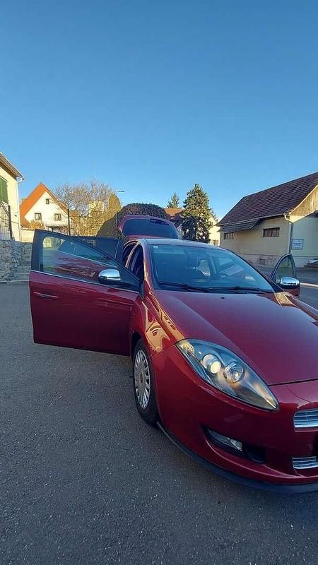 Gebraucht Fiat Bravo 120 PS (88 kW) 2011 Rot Kleinwagen