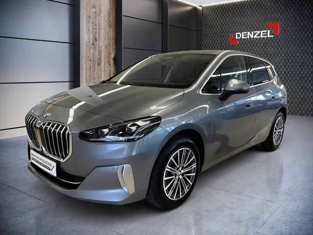 Grau Gebraucht 2024 BMW 218 Luxury Line Limousine | € 35.950 (Fairer Preis) - Bild 1/4