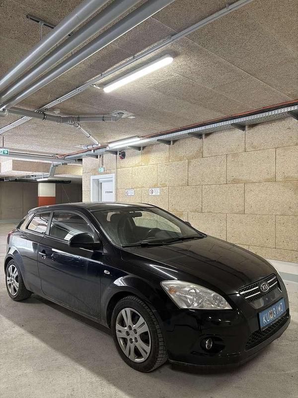 Gebraucht Kia ProCeed 105 PS (77 kW) 2008 Limousine