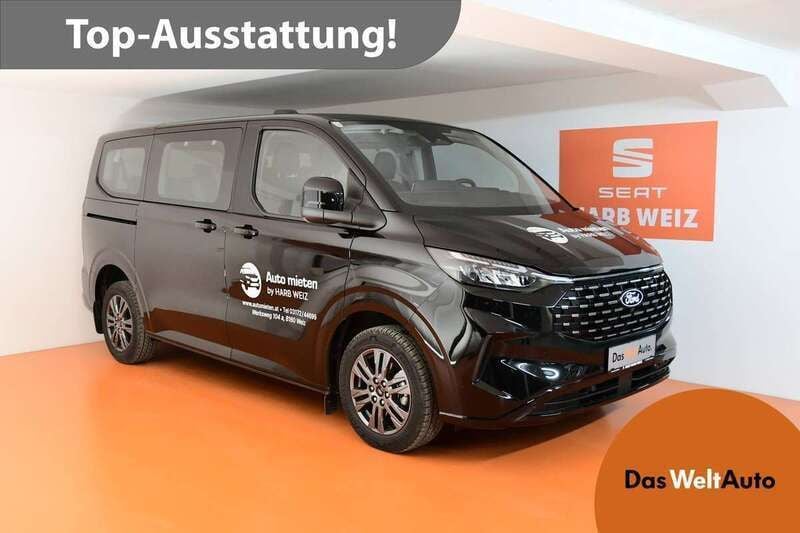 Schwarz metallic Gebraucht 2025 Ford Tourneo Custom Titanium Van | € 67.950 - Bild 1/4