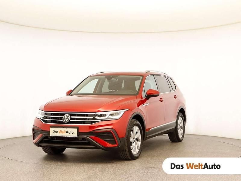 Gebraucht VW Tiguan Allspace Life 150 PS (110 kW) 2022 Mittelrot  metallic SUV
