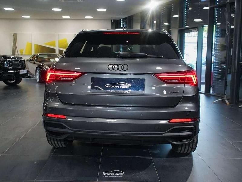 Gebraucht Audi Q3 S-Line 193 PS (141 kW) 2025 Grau SUV