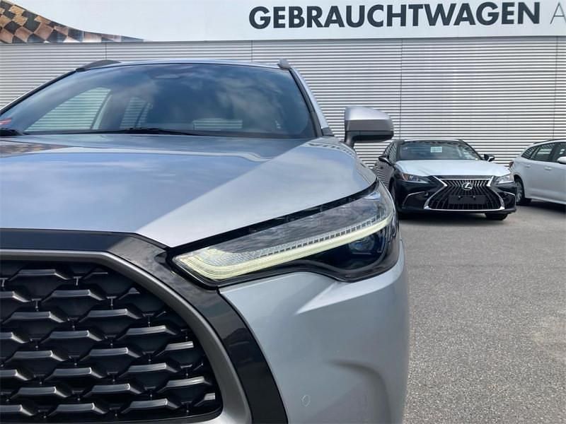 Gebraucht Toyota Corolla Active 152 PS (111 kW) 2022 Silber Limousine