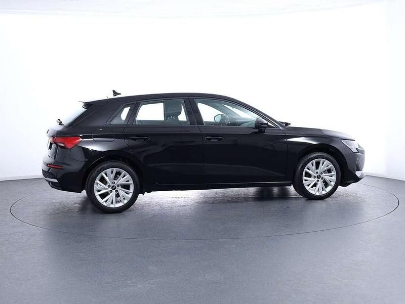 Gebraucht Audi A3 116 PS (85 kW) 2025 Schwarz  metallic Limousine