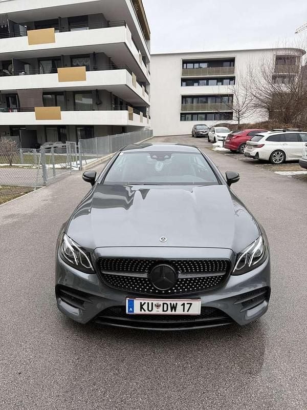 Gebraucht Mercedes E220 194 PS (142 kW) 2017 Grau Coupé