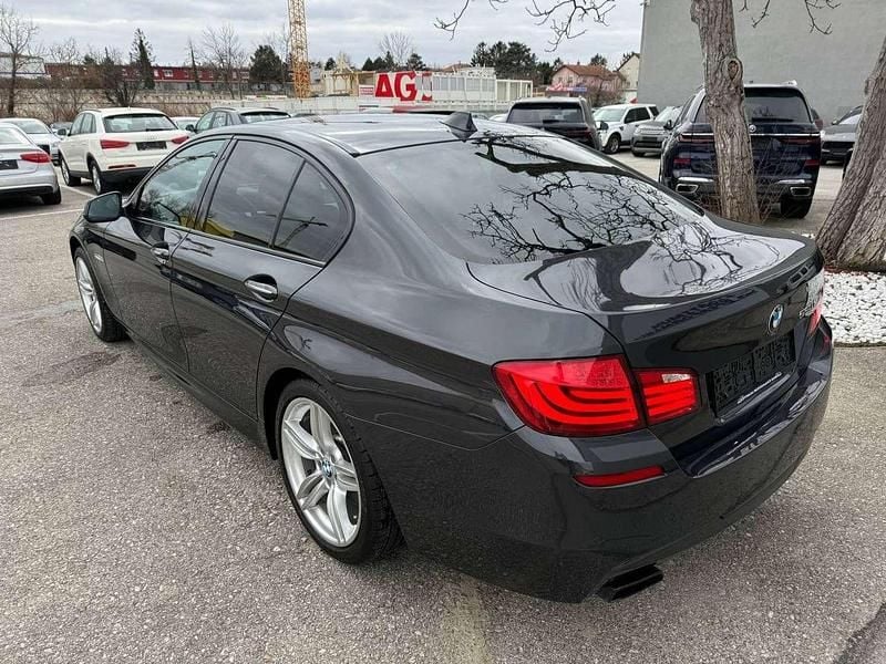 Gebraucht BMW 550 M Sport 408 PS (300 kW) 2011 Grau Limousine