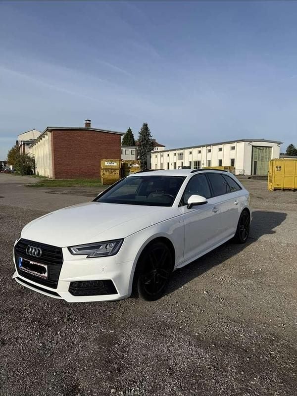 Gebraucht 2018 Audi A4 Design Kombi | € 18.300 (Etwas zu teuer) - Bild 1/4