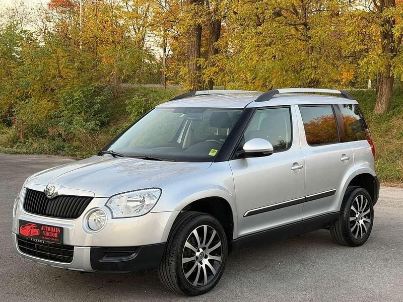Grau Gebraucht 2013 Skoda Yeti Ambition SUV | € 9.700 (Fairer Preis) - Bild 1/4