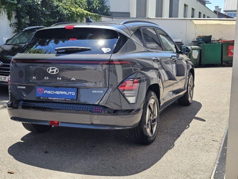 Gebraucht Hyundai Kona GO! 52 kW (72 PS) 2023 Ecotronic gray SUV