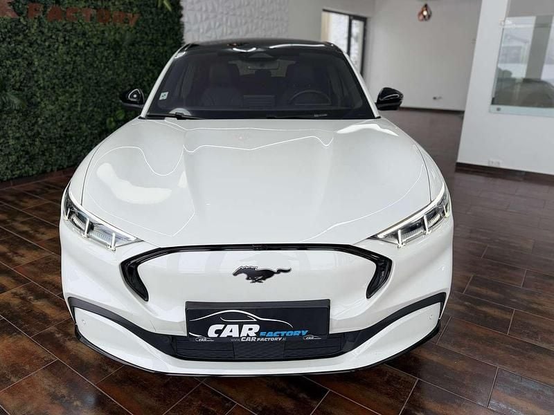 Gebraucht Ford Mustang Mach-E Extended Range 258 kW (351 PS) 2021 Weiß SUV