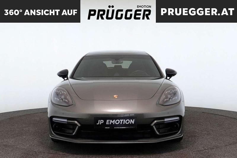 Gebraucht Porsche Panamera 4 Sport Turismo 330 PS (242 kW) 2022 Grün Limousine