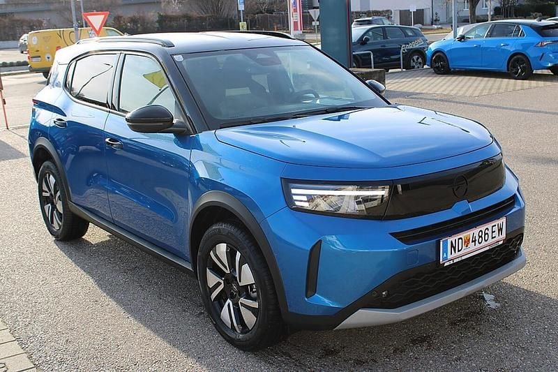 Neu Opel Frontera 136 PS (100 kW) 2025 Blau SUV
