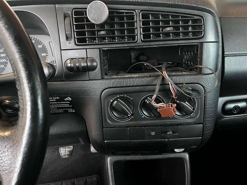 Gebraucht VW Golf Cabriolet 75 PS (55 kW) 1997 Schwarz Cabrio