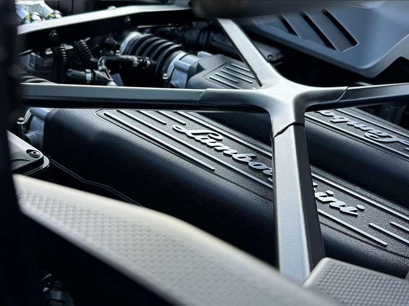Gebraucht Lamborghini Huracán 639 PS (469 kW) 2024 Grau Coupé