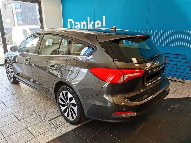 Gebraucht Ford Focus Cool & Connect 125 PS (91 kW) 2021 Grau Kombi