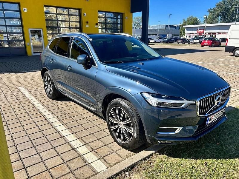 Gebraucht Volvo XC60 Inscription 235 PS (172 kW) 2018 Blau SUV