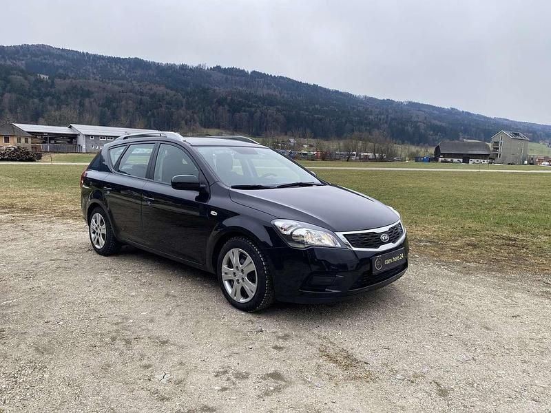 Gebraucht Kia Ceed Sportswagon Vision 90 PS (66 kW) 2011 Kombi