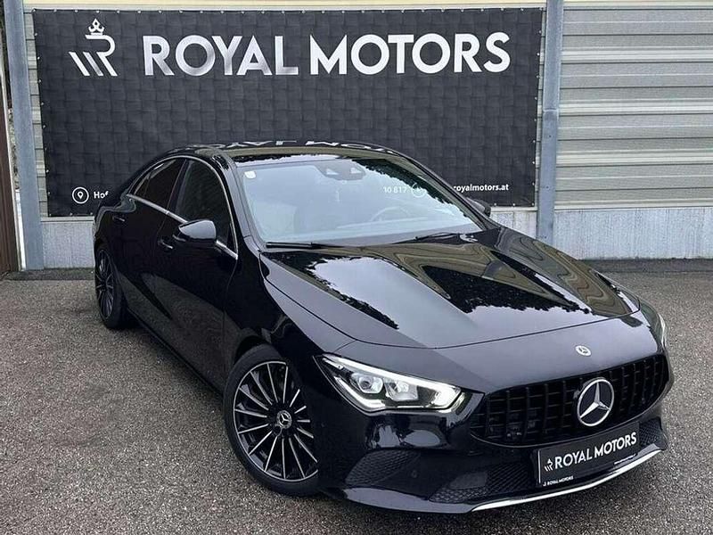 Gebraucht Mercedes CLA180 116 PS (85 kW) 2019 Schwarz Limousine
