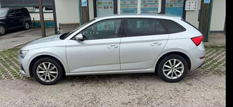 Gebraucht Skoda Scala Ambition 116 PS (85 kW) 2020 Silber Kleinwagen