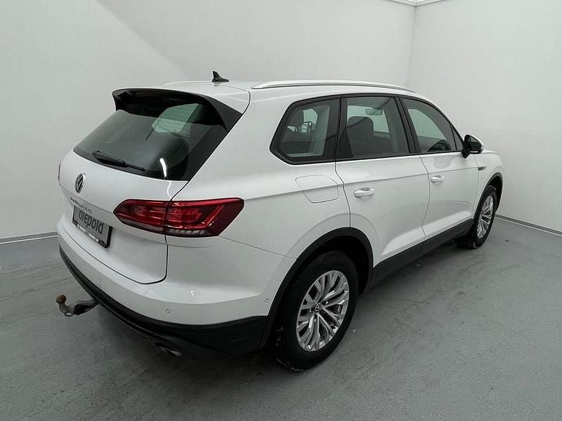 Gebraucht VW Touareg 231 PS (169 kW) 2021 Weiss  normal SUV