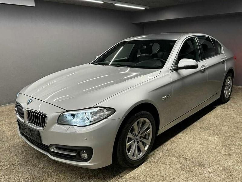 Gebraucht BMW 530 258 PS (189 kW) 2016 Silber Limousine