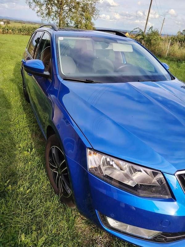 Gebraucht Skoda Octavia Ambition 110 PS (80 kW) 2017 Blau Kombi