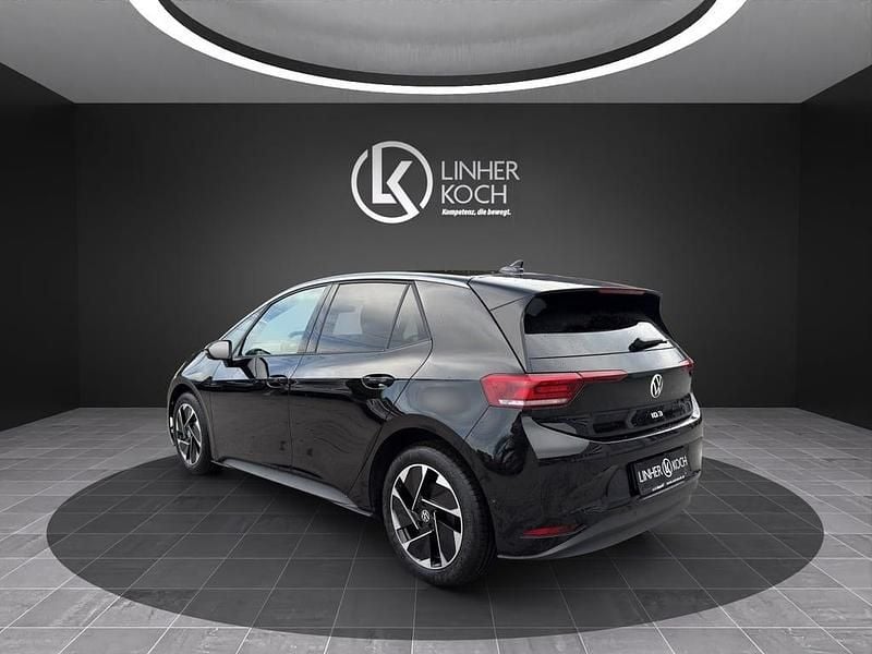 Neu VW ID.3 Pure 125 kW (170 PS) 2025 Schwarz  metallic Kleinwagen