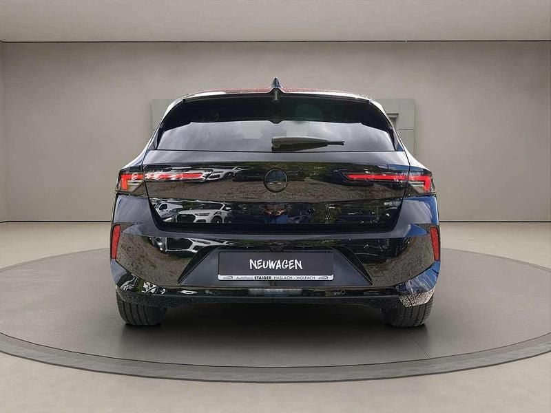 Gebraucht Opel Astra 131 PS (96 kW) 2025 Schwarz Limousine