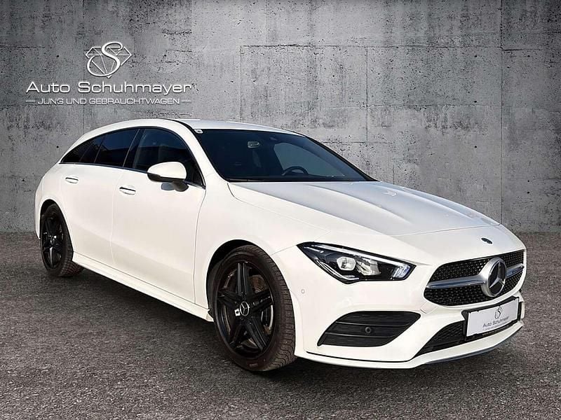 Gebraucht Mercedes CLA200 Shooting Brake AMG line 163 PS (119 kW) 2023 Weiß Kombi
