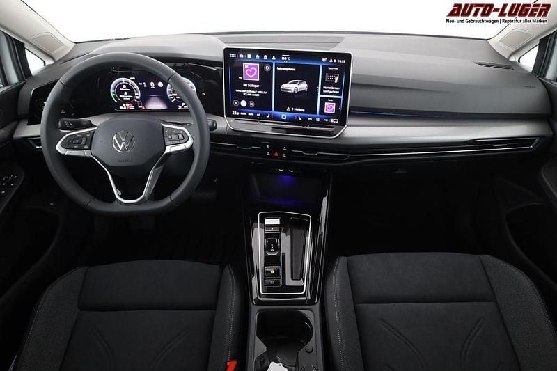 Neu VW Golf VIII Edition 204 PS (150 kW) 2025 Pure white Limousine