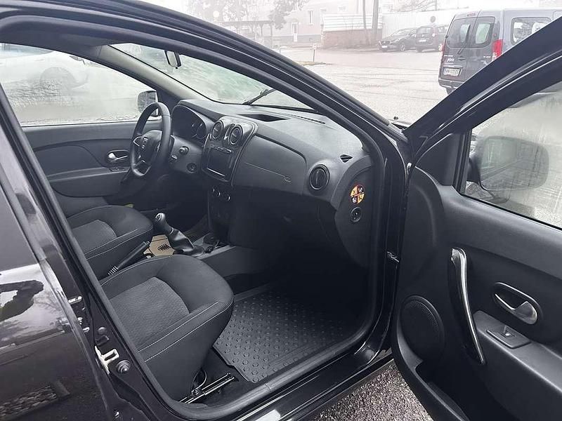 Gebraucht Dacia Sandero Acces 73 PS (53 kW) 2020 Limousine