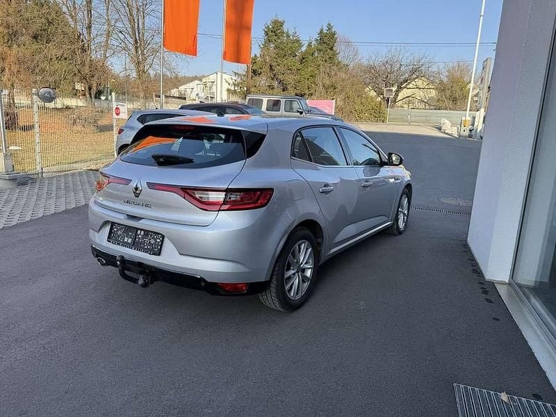 Gebraucht Renault Mégane IV Intens 116 PS (85 kW) 2018 Silber Limousine
