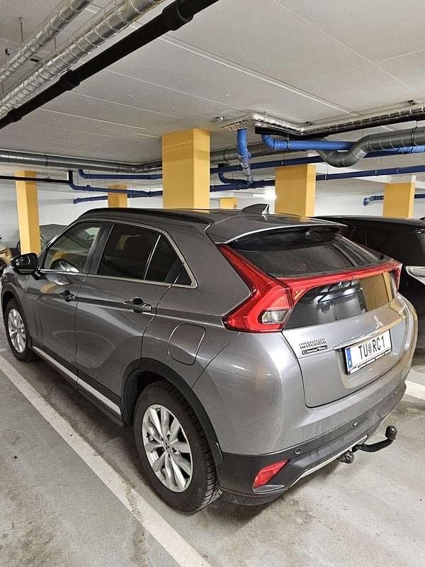 Gebraucht Mitsubishi Eclipse Cross Intense+ 163 PS (119 kW) 2019 Grau SUV