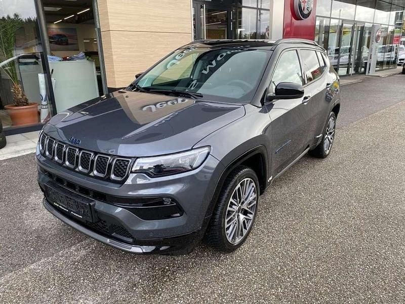Gebraucht Jeep Compass 180 PS (132 kW) 2024 Grau SUV