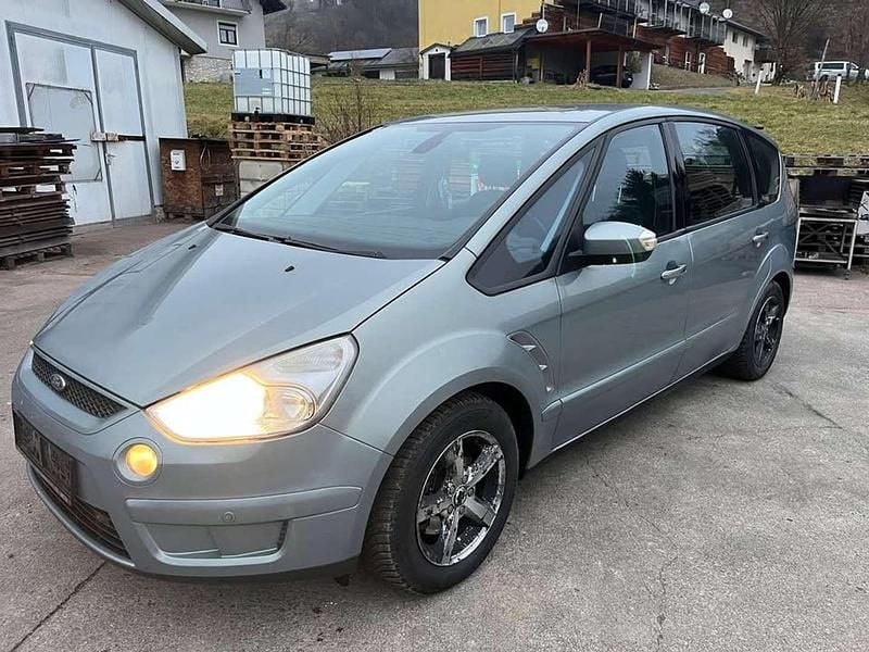 Gebraucht Ford S-MAX Titanium 116 PS (85 kW) 2008 Grau Van / Kleinbus