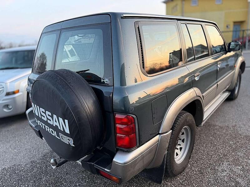 Gebraucht Nissan Patrol 158 PS (116 kW) 2002 Grün SUV
