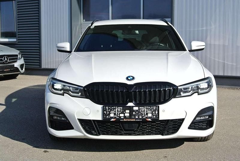 Gebraucht BMW 320e M Sport 163 PS (119 kW) 2021 Weiß Kombi