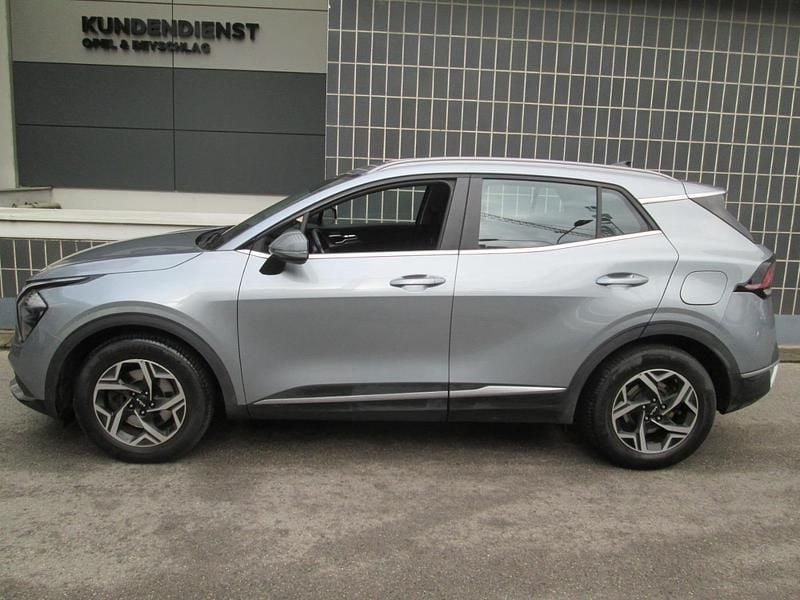 Gebraucht Kia Sportage 150 PS (110 kW) 2022 Lunarsilber met SUV