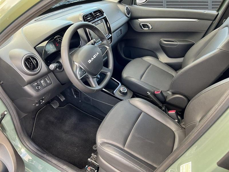 Gebraucht Dacia Spring Essentiel 33 kW (45 PS) 2023 Grün Kleinwagen