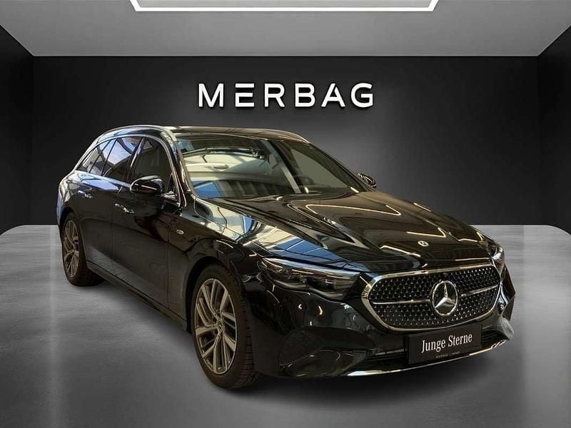 Gebraucht Mercedes E300 197 PS (144 kW) 2025 Schwarz Kombi