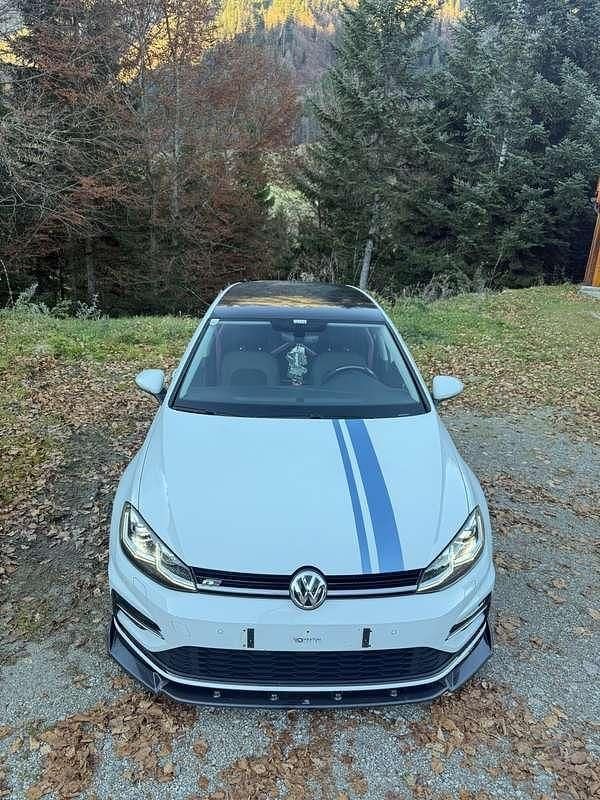 Gebraucht VW Golf VII Edition 116 PS (85 kW) 2019 Weiß Limousine
